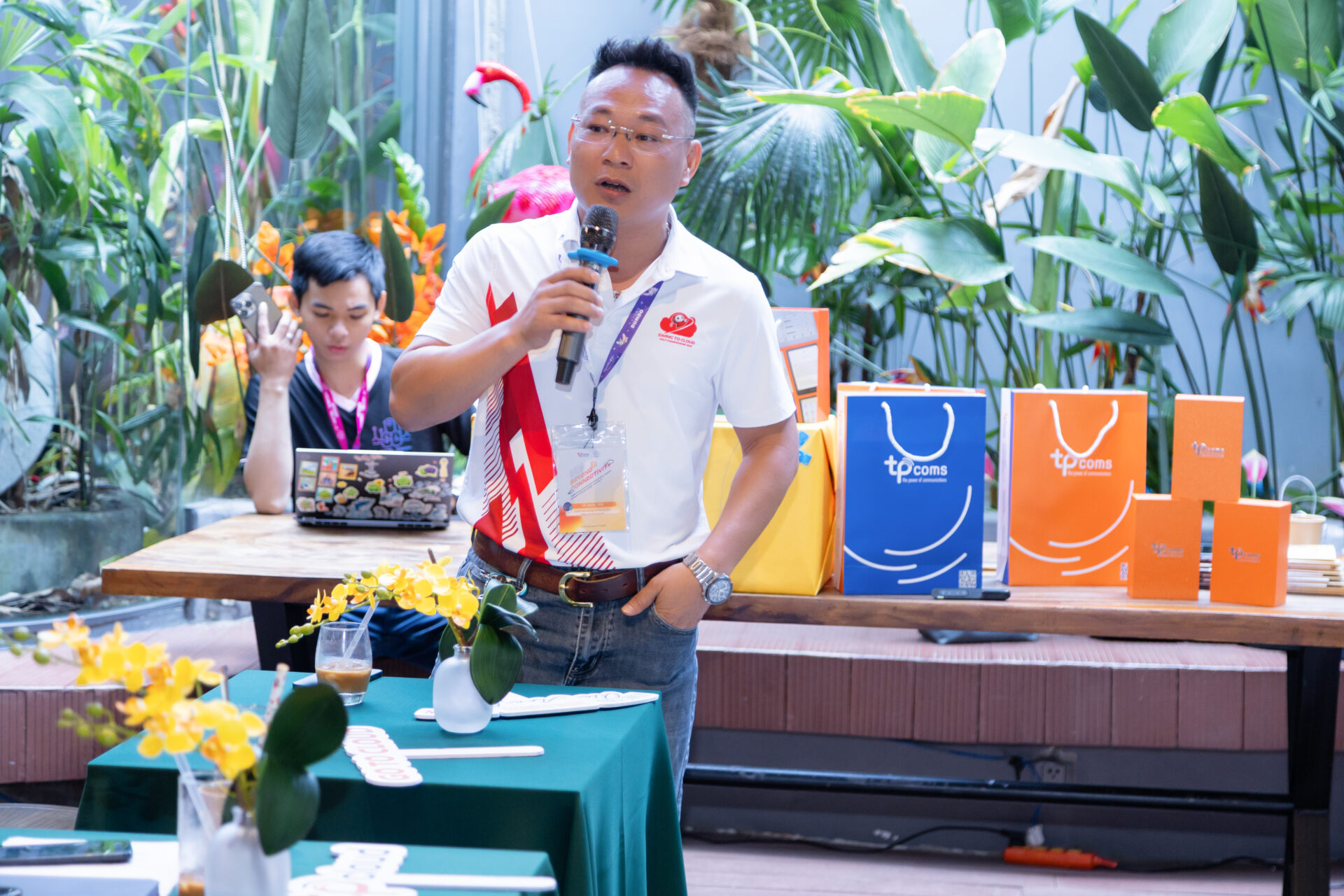 Phiên thảo luận kỹ thuật và hỏi đáp với sự tham gia của các chuyên gia từ TPCOMS