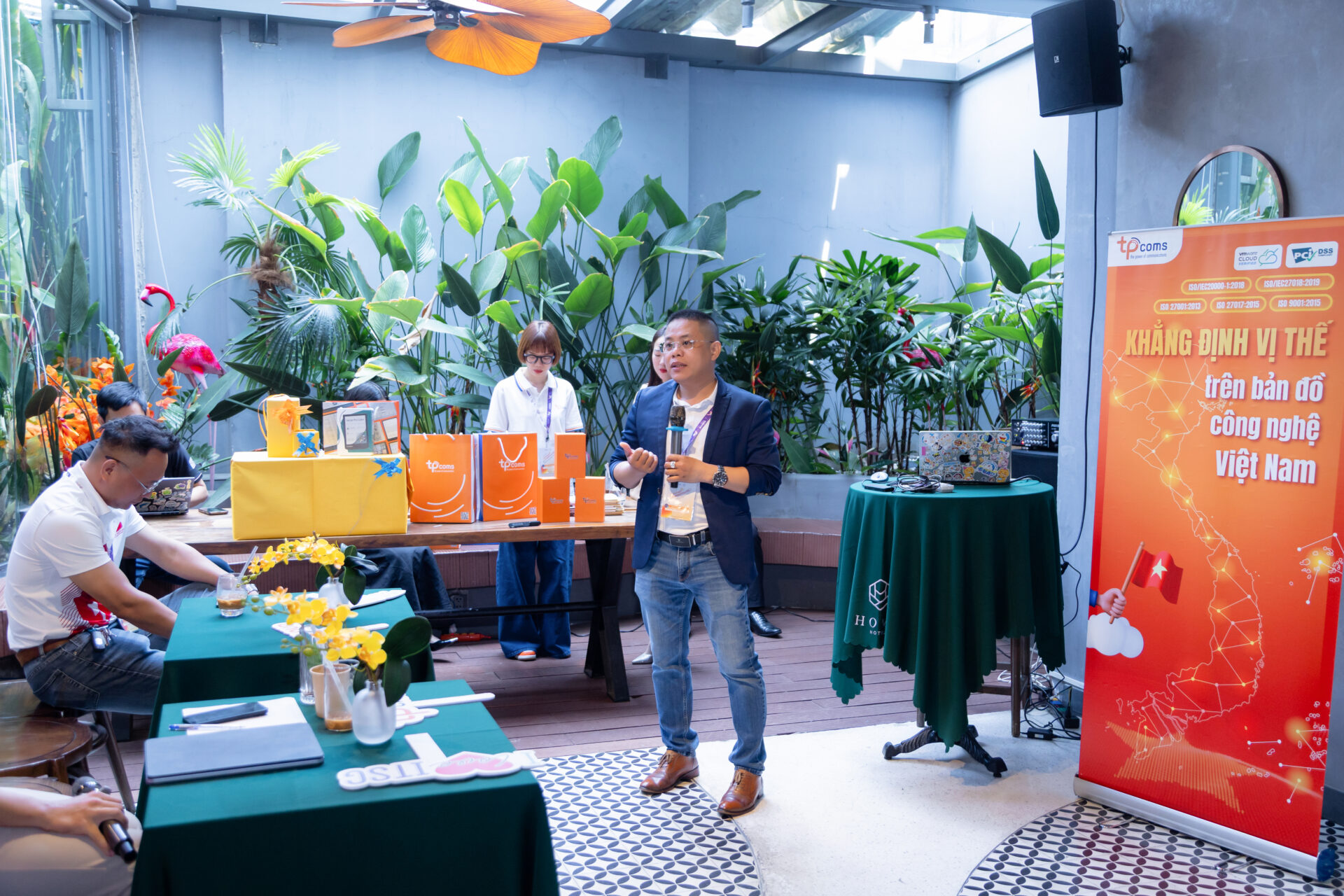 Ông Nguyễn Văn Huy – Sales Director, Enterprise & Hospitality của TPCOMS